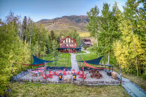 Luxury Lakefront Lodge-less than 15mins to Yellowstone-360 degree postcard views, photo 4