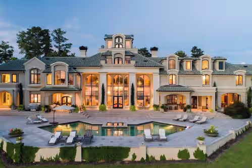 Luxury Retreat at Lake Martin - Lakeside Grande Villa