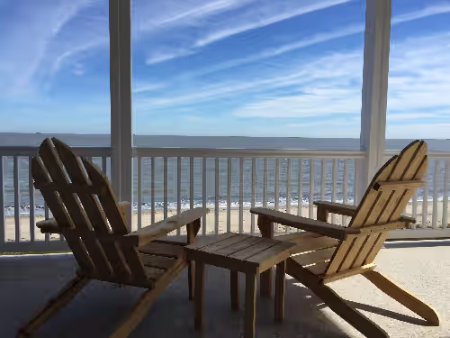 Be Right on the Beach in a Large, Gorgeous House, photo 3
