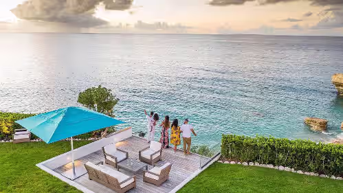10,000 square feet of exquisite modern living with direct beach access, photo 5