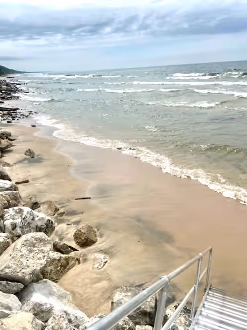Indoor Pool/Spa with Lake Michigan Beach Access! Near Grand Haven and Sleeps 24, photo 5