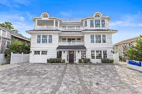 Mom, Dining Table For 18! Beachblock Surf City With Pool & Spa, Family Retreat!