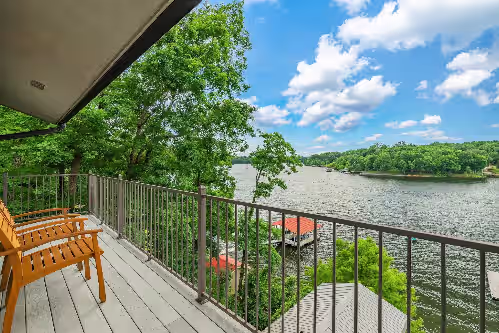 Expansive Retreat with Heated Pool & Endless Entertainment, photo 3