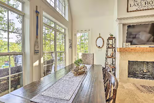 Dining Area at Luxurious Waterfront Home on Pickwick Lake