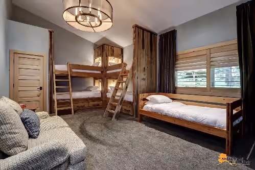 Luxury Modern Mountain Home 1/2 mile from Ski Resort, photo 3