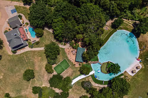 Retreat Oak Leaf | A Retreat DFW Experience
