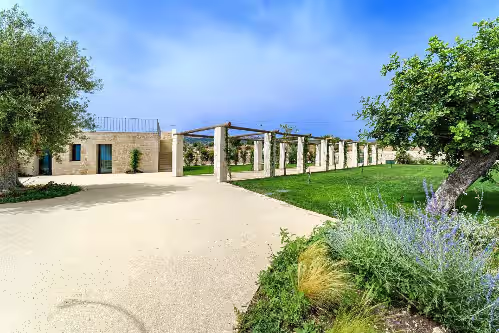 Panoramic villa for groups: garden, large infinity pool, large veranda, photo 3