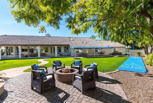 The Pool House, photo 3