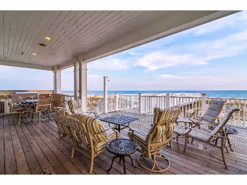 The Veranda, photo 4