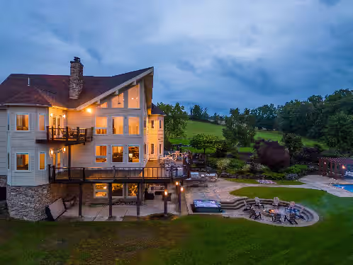 Luxury Estate, Breathtaking View, Storybook Town, Pool, Hottub, FirePit, Game Rm, photo 2