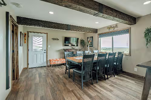 Country Living with Modern Amenities and Hot Tub, photo 2