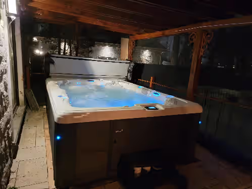 Montreal Large 8 BR suites House & SPA with river view and adjacent green park, photo 2