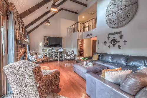 Large Updated Home with Pool, photo 4