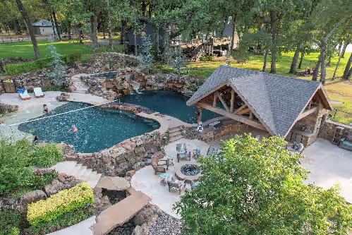 Gorgeous Resort-style Retreat on Cedar Creek Lake, photo 4