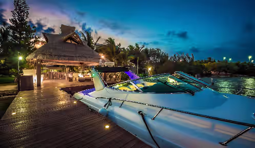 Villa Patron - Luxury Waterfront Villa with private gym and cinema