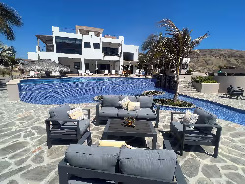 "Villa Rocas" Beachfront Luxury Villa, photo 3