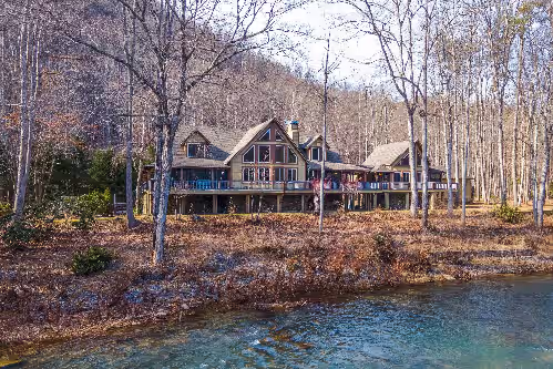 Serenity on the River Luxe Lewisburg Cabin, photo 2