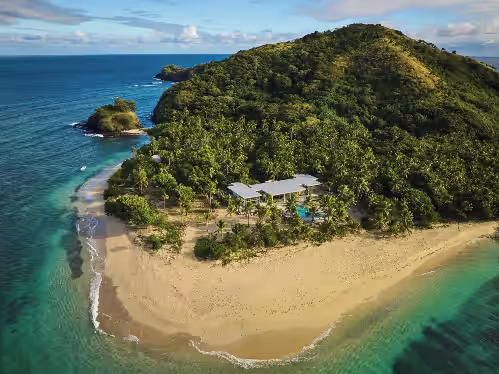 Private Fijian Island. Concrete and Glass Modern Home. Come surf, sun and play, photo 2