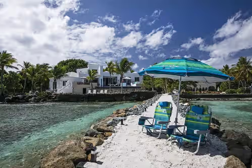 ONE BEACH ROAD; 6 Bedroom, 5 1/2 Bath Beachfront Oasis St Thomas VI, photo 3