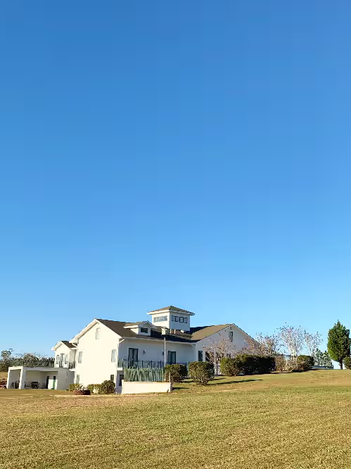 Country Estate - 9 Bedrooms + 2 Dorms —Sleeps 46. Amazing Lake Views