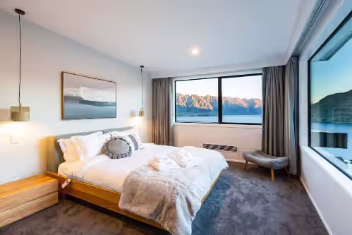 Room at Luxury Away