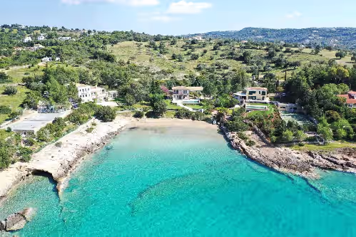 Exclusive Beachfront Villa with Swimming pool, photo 4