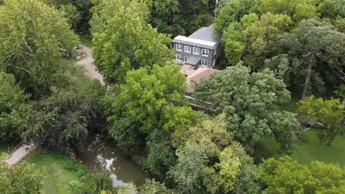 Entire Restored 10 bedroom Hotel! Located on 62 acre resort, photo 5