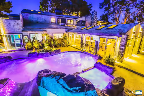 Pool at C & C Mansion Club