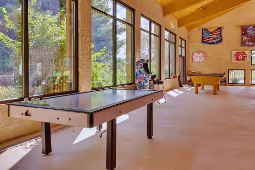 Stien Oasis: Heated Indoor Pool Oasis With Theater, Bar&Tennis Court, photo 3