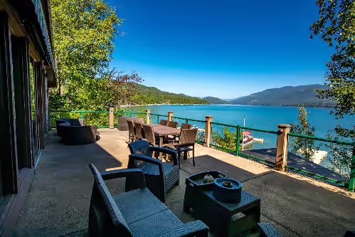 Whitefish Lakefront Home w/ Private Beach & Dock, Theatre Room & Hot Tub, photo 2