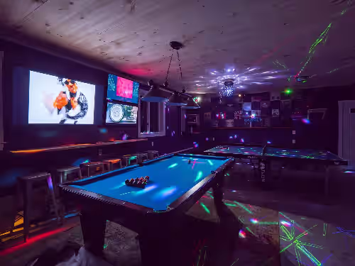 The Paddle House: Riverfront, Rafts, Ultimate Game Room, Hot Tub, Yard Games, photo 4