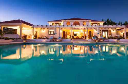 VILLA ALEGRIA: BEST VIEWS IN ANGUILLA & 60 SECONDS TO BEACH + POOL, JACUZZI, GYM