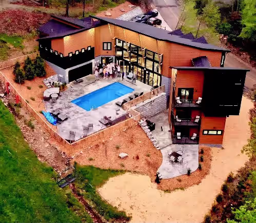 Luxury House private pool & Indoor Basketball court/Movie theater, photo 2