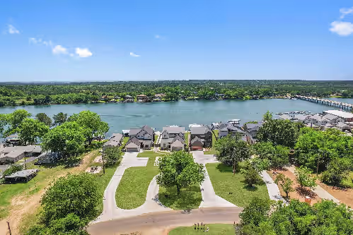 Waterhouse at Lake LBJ Retreat, photo 4