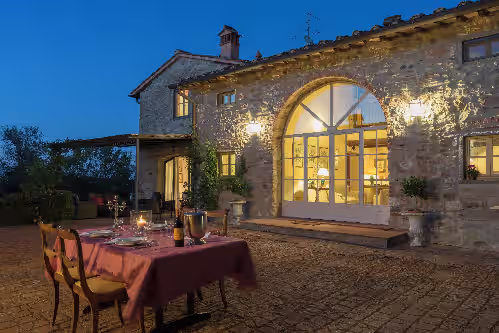 Welcome home: Villa with concierge service and heated pool 20 minute to Florence