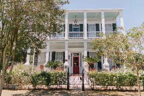 The Mazant: Renovated 1880s Bywater Mansion w/Pool, photo 2