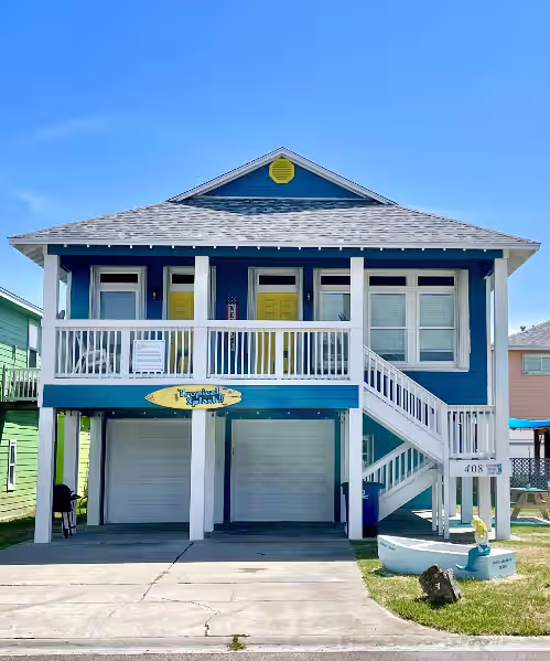 2 Homes- Perfect location for large families or groups. Pool, Walk to BEACH, photo 2