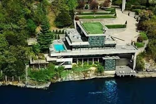 Elegant Lakeside Executive Estate Home-Sleeps 20, Pool, Guest Dock & Best View, photo 2