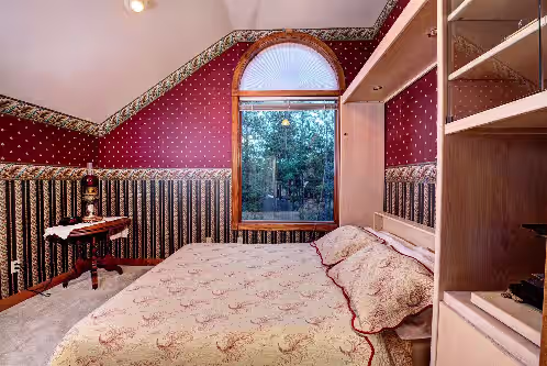 8 BR/8b Luxury Mtn Lodge on Fall River, 8,500 sq ft living space, 2 1/2 Acres, photo 4