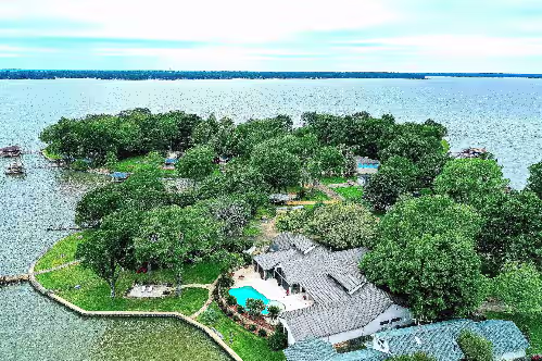 Modern Lake Mansion, photo 2