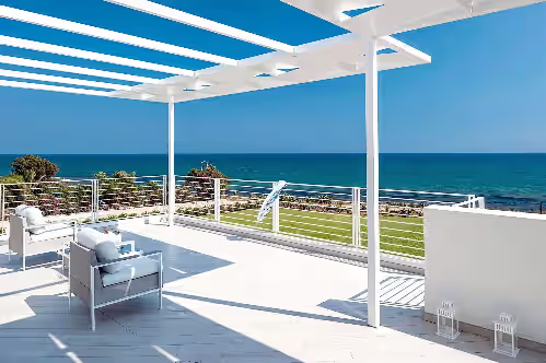 Stunning private villa with private pool, A/C, hot tub, WIFI, sauna, TV, patio and panoramic view, photo 3