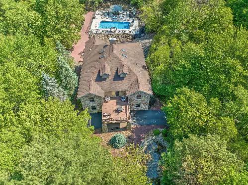Majestic Cabin near all attractions Private PoolHot tubSaunaTheaterGameRoom