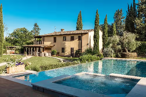 VILLA IRIS LUXURY SAN GIMIGNANO, 6 EN-SUITE BEDROOMS, SWIMMING POOL, SPA, SAUNA, photo 2