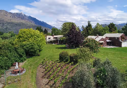 Manata Lodge