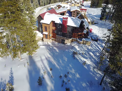 TRUE SKI-IN/SKI-OUT; ELEVATOR; 6BR; HOT TUB; SKI ROOM; GAME ROOM; MEDIA ROOM, photo 4