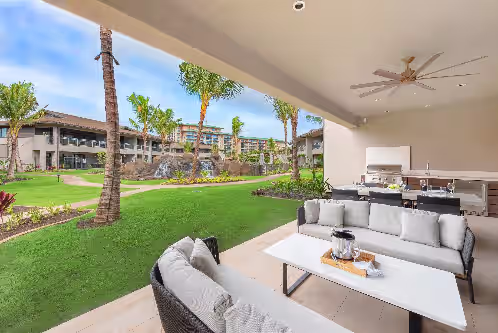 Outdoor dining at K L V R Welcomes you to 4 Luana Garden Villas Building 11 in Oceanfront Resort
