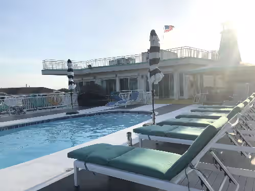 Oceanfront 7+BR, 3rd fl pool, roof top hot tub. Inquire about August Specials, photo 2