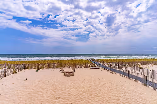 Ocean Front home, Private Beach , 5 Bedrooms, 4 full baths, sleeps 14