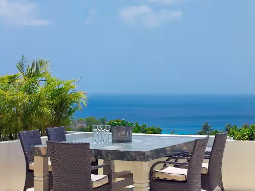 Estate with 8 bedrooms featuring a beautiful uninterrupted view along the West C, photo 2