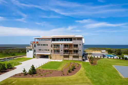 Soundfront 7 - Simply the Finest - New Modern Waterfront Home w/ Saltwater Pool